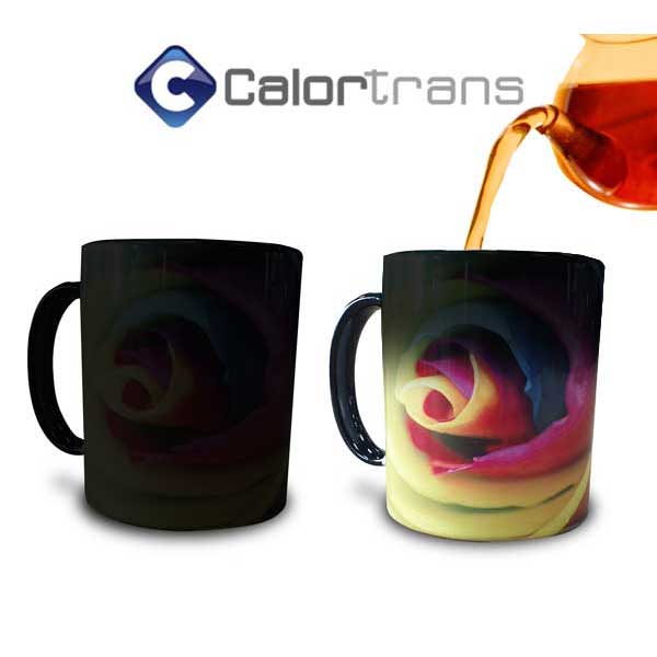 Calortrans Magic Mok afbeelding komt tevoorschijn door warme drank zoals thee of koffie